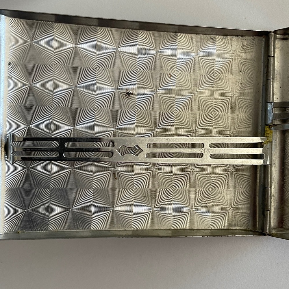 Vintage Art Deco Cigarette Case. Letter R on top - Picture 8 of 11